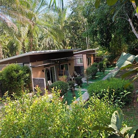 Baanphong Lanta Villa Koh Lanta Exterior photo