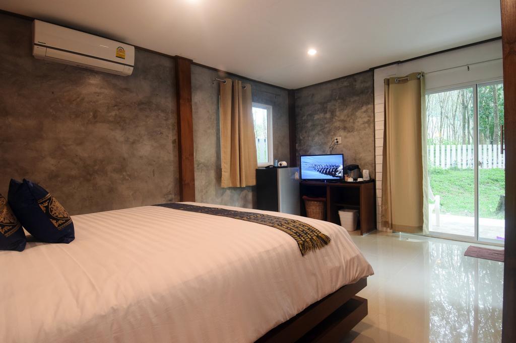 Baanphong Lanta Villa Koh Lanta Exterior photo
